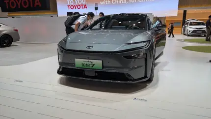 Toyota bZ7: японский флагман покорил Пекин