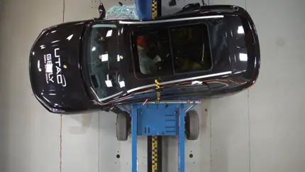 Китайский гибрид получил удар с двух сторон: что стало с батареей Geely EX5 EM-i