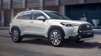 Илья Свиридов разобрал китайскую версию Toyota Corolla Cross и назвал ее минусы
