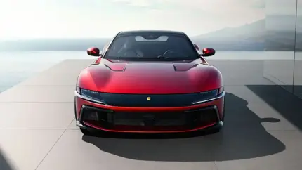 830 л.с. и разгон до «сотни» за 2,9 секунды: в России продают новый суперкар Ferrari 12Cilindri