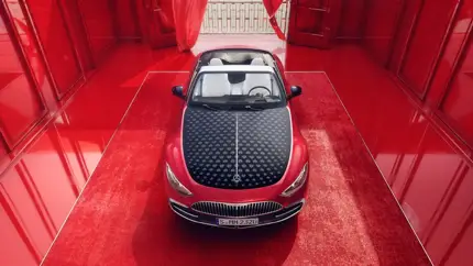 В России появились первые Mercedes-Maybach SL