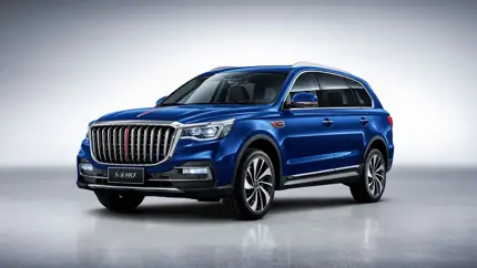 В Россию привезли пятиметровый кроссовер Hongqi HS7