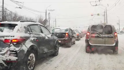 Почему рискованно ездить с непрогретым двигателем автомобиля