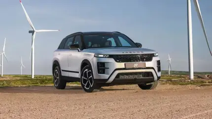 В стилистике Range Rover Evoque: в РФ запущены «живые» продажи особой версии Jaecoo J7