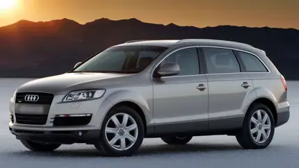 7,5 млн рублей: в РФ продают 13-летний Audi Q7 с пробегом 200 км