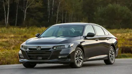 ТОП-10 самых беспроблемных авто в РФ