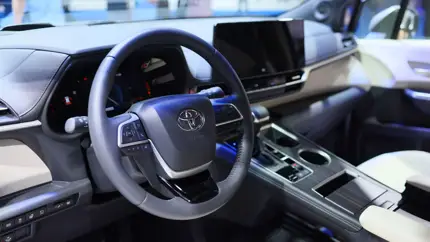 Toyota выпустит новые Harrier и Venza: компания делает ставку на премиальные купе-кроссоверы