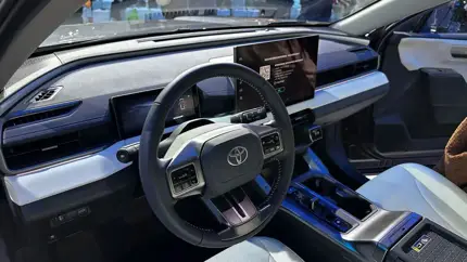 Настоящий японский бум: в страну привезли сотни тысяч легендарных Toyota