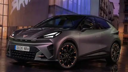 Новый Cupra Raval катают по Германии с музыкой и бонусами