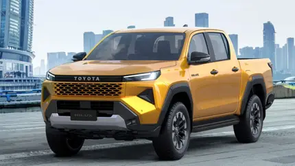 Hilux под напряжением: Toyota шокировала мир новым электрическим пикапом