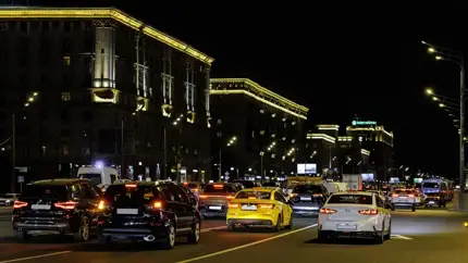Эти советы помогут безопасно водить автомобиль ночью