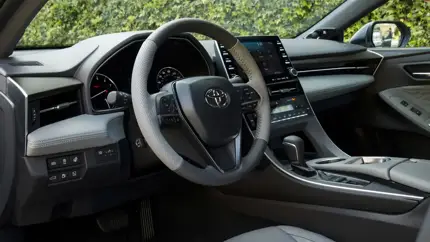 Проблемы с сертификацией: Toyota приостанавливает поставки трех своих моделей
