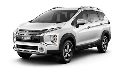 В Россию привезли недорогой семиместный компактвэн Mitsubishi Xpander Cross