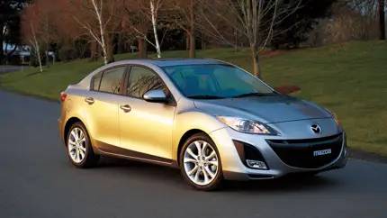 В России продают 13-летнюю Mazda3, которая почти не ездила