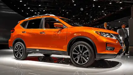 Когда кроссовер неожиданно превращается в хлопушку: X-Trail снова «отличился»