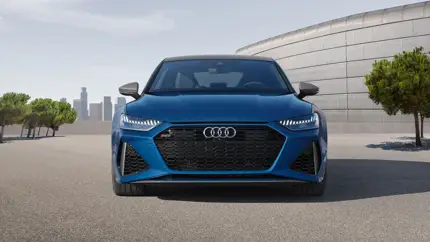 27,6 млн рублей: в РФ начали продавать «заряженный» Audi RS 7 с 600-сильным мотором
