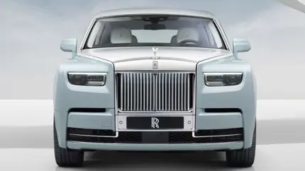 Дебютировал Rolls-Royce Phantom Scintilla: будет выпущено всего 10 таких автомобилей