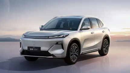 Россияне могут заказать новый кроссовер Geely: раньше такой автомобиль в РФ не продавался