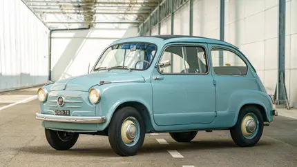 FIAT рискнул и превратил легенду 1955 года в современный электрифицированный кроссовер