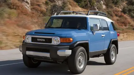 Toyota может возродить внедорожник FJ Cruiser