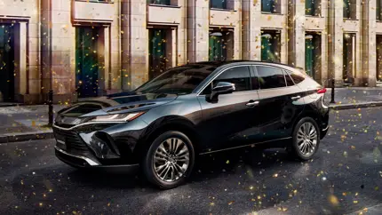 В РФ привезли новый кроссовер Toyota