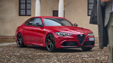 Легендарная Alfa Romeo Giulia Quadrifoglio вернулась с 520 силами