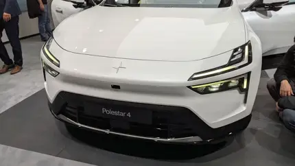 Стиль и роскошь: на  IAA Mobility 2025 представили Polestar 4