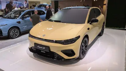 218 л.с., быстрая зарядка и большой экран: чем интересен Leapmotor B05