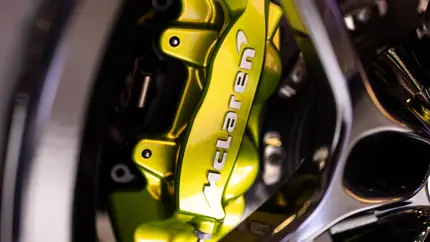 Замена лобового стекла на McLaren F1 стоит как два новых Chevrolet Spark
