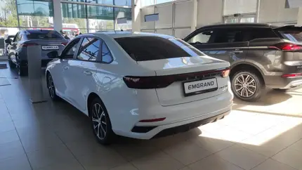 Стало известно, сколько новых легковых авто купили россияне на прошлой неделе