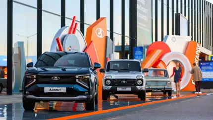 «Копейка» рядом с Azimut: АВТОВАЗ показал прошлое и будущее LADA