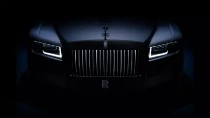 В России продают новый «драйверский» Rolls-Royce Ghost Black Badge: цена впечатляет