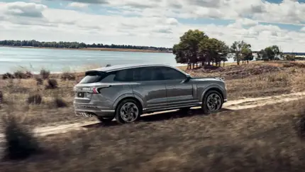 Платформа как у Volvo: россиян решили порадовать новым семиместным кроссовером