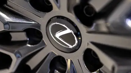 Lexus упустил шанс? Виртуальное купе IS покорило автолюбителей