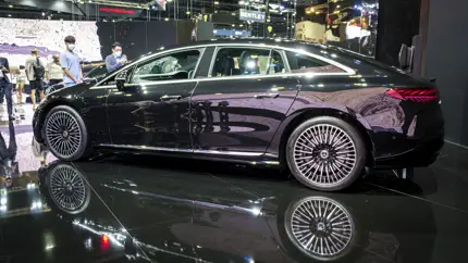 Вторая попытка электрофлагмана: немецкий эксперимент провалился, но Mercedes не опускает руки