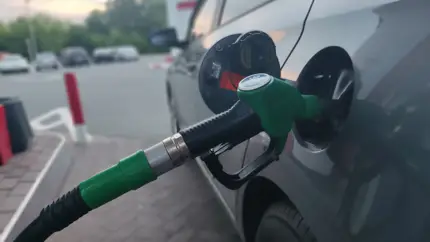 Водителям рассказали, можно ли определить некачественный бензин «на глаз»