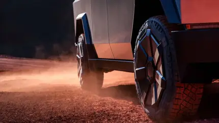 Компания Tesla отзывает почти 700 тысяч автомобилей из-за ошибки датчика давления в шинах
