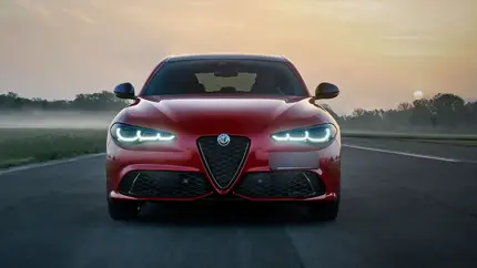 В РФ привезли стильный полноприводный седан  Alfa Romeo Giulia: сколько он стоит