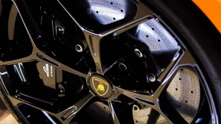 Время еще не пришло: первый электрокар Lamborghini появится не скоро, и вот почему