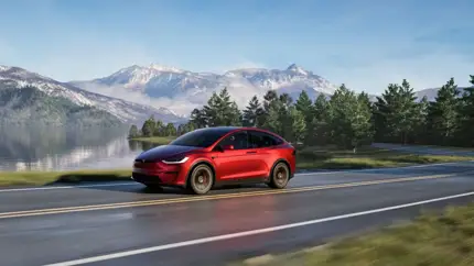 Tesla в осаде патентных войн: новый иск грозит инновациям