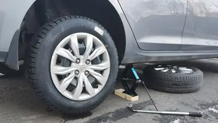 Синоптик призвал москвичей пока что не «переобувать» свои авто