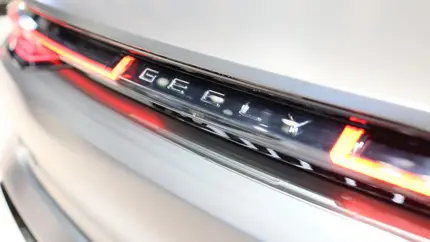 Китайцев срочно надо остановить: Geely намерена захватить весь мир, кроме России