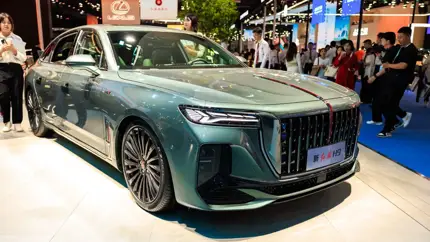 Полный привод и двигатель V6: В РФ приедет особо мощная версия Hongqi H9