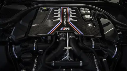 Mercedes-Benz может начать ставить двигатели BMW в свои модели