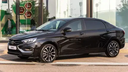 Lada Aura попала на разборку: что не увидит обычный покупатель