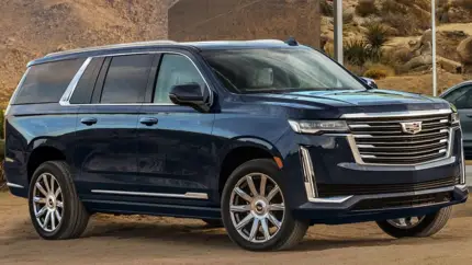 Не для всех: GM бесплатно отремонтирует лонг-версии Cadillac Escalade