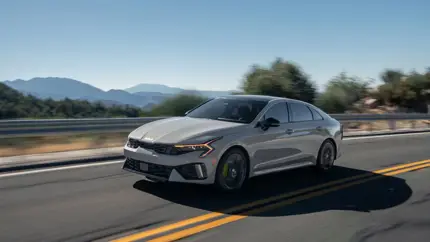 Дебютировала обновлённая модель  Kia K5