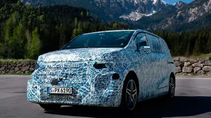 Роскошный минивэн Mercedes обещает удивить маневренностью и выносливостью