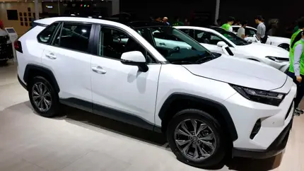 Новый Toyota RAV4 теперь в России - сколько он стоит