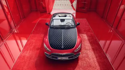 В России продают роскошный родстер Mercedes-Maybach SL: сколько он стоит